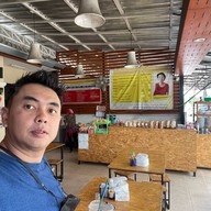 หมูกรอบคั่วพริกเกลือป้าฟองป่าแดด