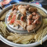 หน้าหม้อ จิ้มจุ่มบุฟเฟ่ต์