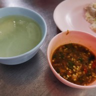 เมนูของร้าน สรณ์ ข้าวมันไก่