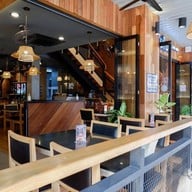 หน้าร้าน แซ่บไฮน์ Zaab High (พัทยาใต้)