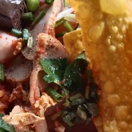 ข้าวแกงหลังสวน+หมูปิ้งข้าวเหนียว