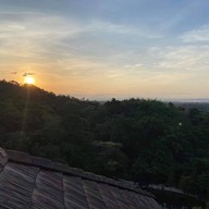 คาทิลิยาเมาท์เทนรีสอร์ทแอนด์สปา