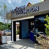 ROCKET TO THE MOON