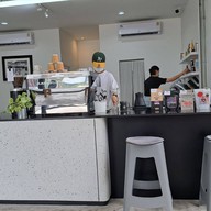 BADLY COFFEE สะพานเจษฎาบดินทร์
