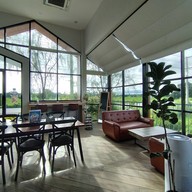 Cubes Cafe'