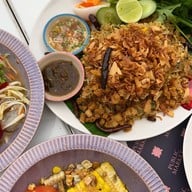 เมนูของร้าน Phed Phed POP เซ็นทรัลชิดลม (POP Central Chidlom)