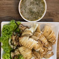 กุ้งรุ่งฟ้า ตลาดกลาง