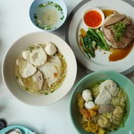 เมนูของร้าน เอี่ยมก๊ก