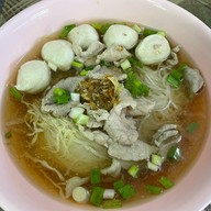 ก๋วยเตี๋ยวหมูหมักกาดหลวง