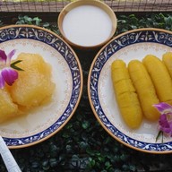 ลักษณ์ขนมไทย มันเชื่อม&กล้วยเชื่อม คอนโดศรีสุวรรณ สาขาเพชรเกษม63