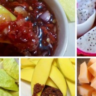 แมวแดง ผลไม้สด ลำลูกกาคลองสี่