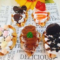 ร้านหวานละมุน ขนมครอฟเฟิล
