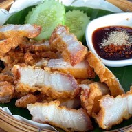บ้านริมคลอง 111/11