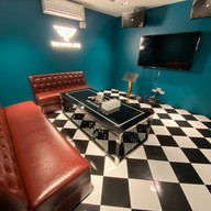 Top House Bangkok KTV