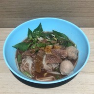 มุกดา หมูกะทะย่างเนย ตลาดไนท์ขามทะเลสอ