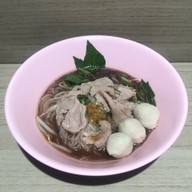 มุกดา หมูกะทะย่างเนย ตลาดไนท์ขามทะเลสอ