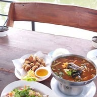 ครัวริมทางกลางบ่อ แม่กลอง แหลมใหญ่