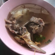 ก๋วยเตี๋ยวลูกชิ้นปลานายใบ้พระราม5 เชิงสะพานพระราม5ฝั่งนนท์