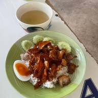 เมนูของร้าน น้าปุ๋ยก๋วยเตี๋ยวต้มยำมะนาว