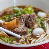 เมนูของร้าน ก๋วยเตี๋ยวหมูตุ๋นนายเป็ด