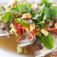 ครัวริมทางกลางบ่อ แม่กลอง แหลมใหญ่