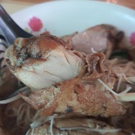 เมนูของร้าน ที.เอ็น. ก๋วยเตี๋ยวไก่มะระบุฟเฟ่ต์ไม่อั้น ตลาดสมบัติบุรี