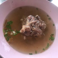 ก๋วยเตี๋ยวลูกชิ้นปลานายใบ้พระราม5 เชิงสะพานพระราม5ฝั่งนนท์