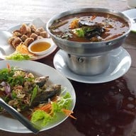 ครัวริมทางกลางบ่อ แม่กลอง แหลมใหญ่