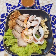ร้านข้าวต้มปลาอวนลอยสาขาไร่กล้วย ไร่กล้วย