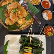 เมนูของร้าน Yuenan นางเลิ้ง