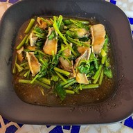 ร้านข้าวต้มปลาอวนลอยสาขาไร่กล้วย ไร่กล้วย
