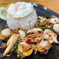 เมนูของร้าน ครัวหัวสะพาน (สะพานปลาบ้านแหลม)