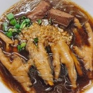 ร้าน น้องโปรย ก๋วยเตี๋ยวหมู🐷