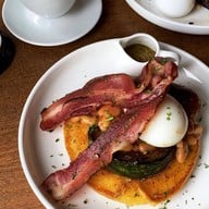 wwa cafe   Siam Square