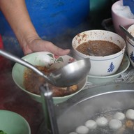 เตี้ย เย็นตาโฟ