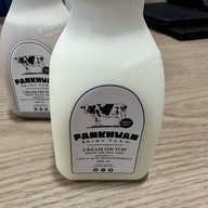 ปานขวัญแดรี่ฟาร์ม บ้านโป่ง