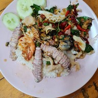 เมนูของร้าน ครัวหัวสะพาน (สะพานปลาบ้านแหลม)