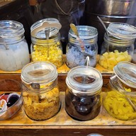 บรรยากาศ โชคชัยไอศกรีมกะทิสด