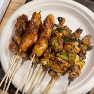 ต้าเสี่ยว  大小烧烤 - Daxiao BBQ ถนนบรรทัดทอง ฝั่งตรงข้ามจุฬาซอย 10