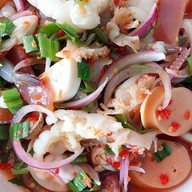 ยำรสแซ่บ&กะเพราพริกแห้งรสเด็ด ถนนสตรีวิทยา 2