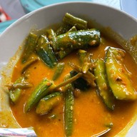 เมนูของร้าน ข้าวราดแกงจี้ฮั้ว