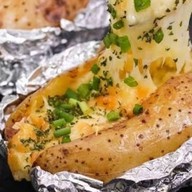 ร้านกูมีแต่กระเพรา (แดรก) -