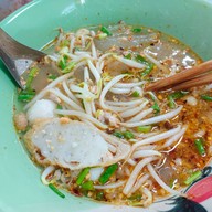 เมนูของร้าน มนัสนันท์(ลือชา)ก๋วยเตี๋ยวลูกชิ้นปลา ราชพฤกษ์