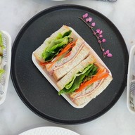 Sunday Morning CNX รวีวารี คอนโดมิเนียม นิมมานเหมินทร์ ซอย 15