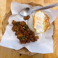 กะเพราอโยธยา สกลนคร สกลนคร