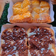 ปังปิ้งเนยฉ่ำ+โรตีสายไหมฟารีดา+โรตีทอดกรอบ+โอวัลตินภูเขาไฟ