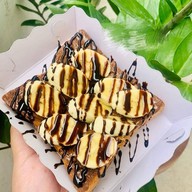 ปังปิ้งเนยฉ่ำ+โรตีสายไหมฟารีดา+โรตีทอดกรอบ+โอวัลตินภูเขาไฟ