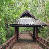 น้ำพุร้อนเค็มคลองท่อม