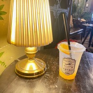 เมนูของร้าน petit peyton traveloque cafe