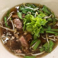 ก๋วยเตี๋ยวเนื้อวัดดงมูลเหล็ก